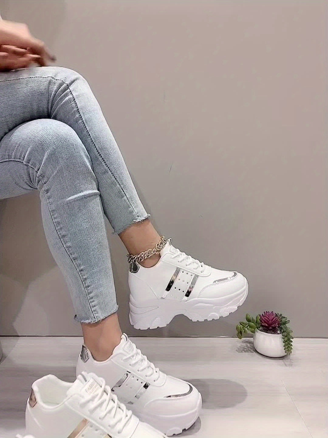 Woman shoes