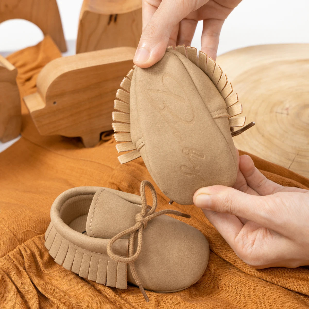 Boy shoes