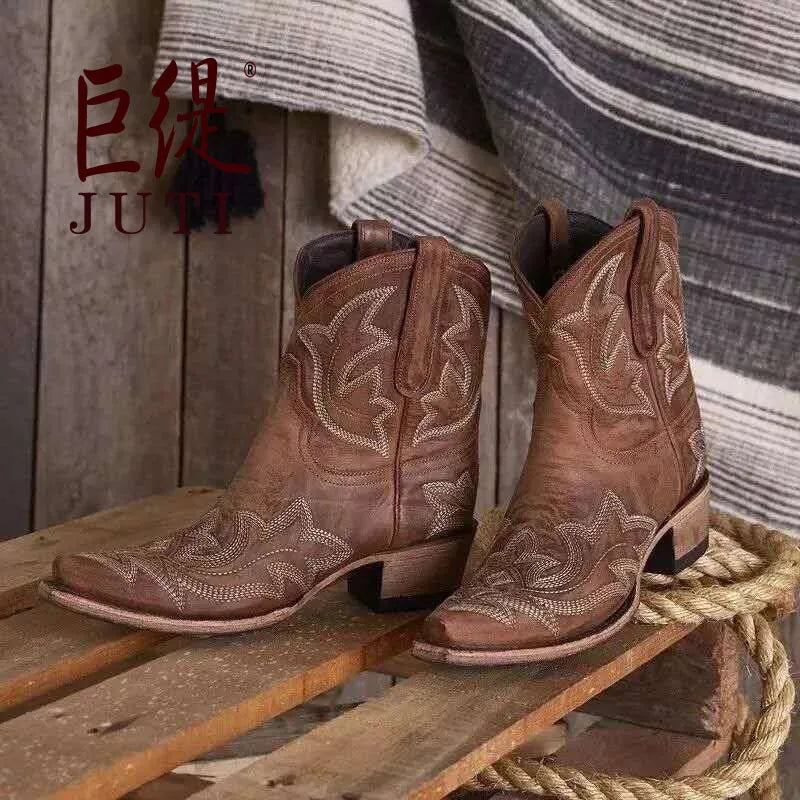 Woman shoes