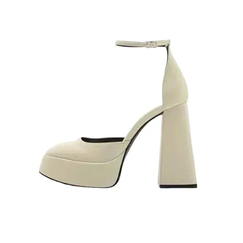 Woman shoes