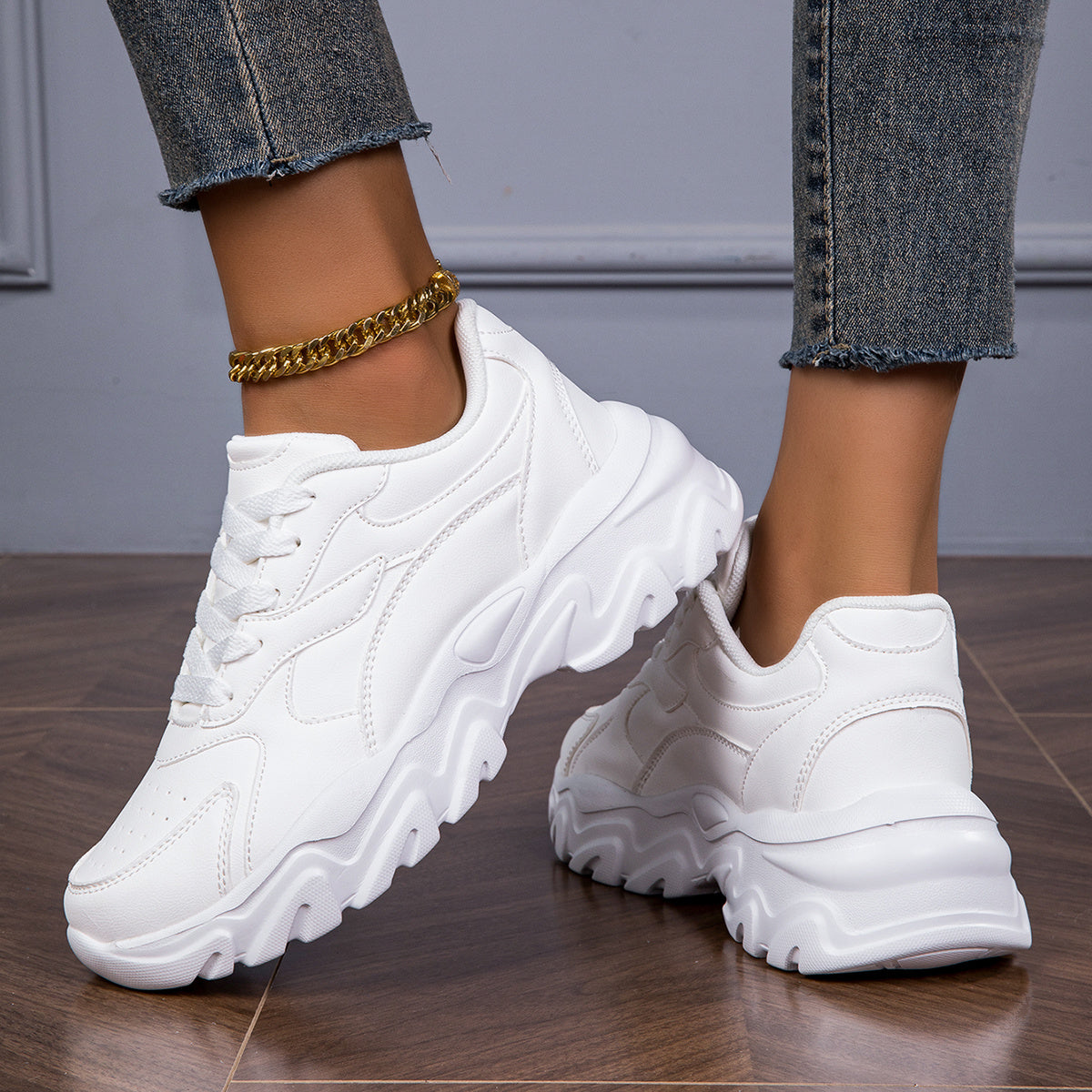 Woman shoes