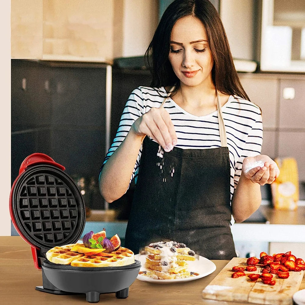 Kitchen 350W kitchen Mini Waffle Maker Electric Breakfast Maker Non Stick Pancake Bubble Egg Cake Oven Pan Eggette Machine