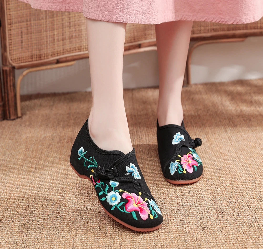 Woman shoes Veowalk Morning Glory Flower Embroidered Women's Canvas Ballet Flats Ladies Casual Comfort Denim Cotton Embroidery Shoes