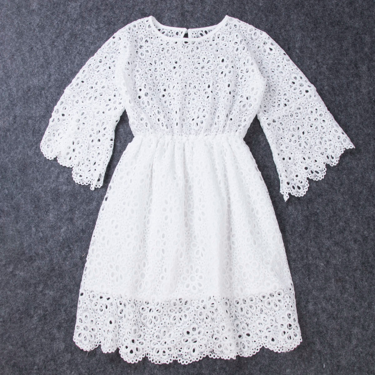 Girl clothing Fashion New Mother Daughter Matching Clothes White Lace Hollow Out Dress Mom Kids Parent-child Dress Outfits