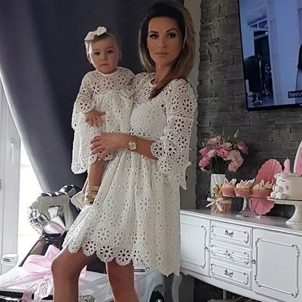 Girl clothing Fashion New Mother Daughter Matching Clothes White Lace Hollow Out Dress Mom Kids Parent-child Dress Outfits