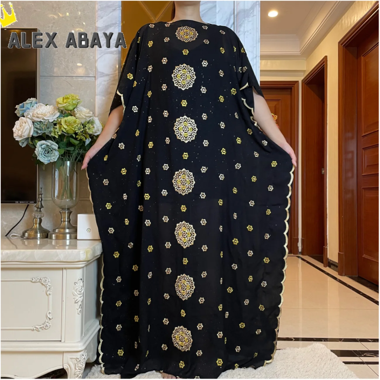 Muslim family   Free Shipping Muslim Abaya Dubai Turkey Muslim Hijab Dresses African Caftan  Party Elegant Islamic Embroidery Clothing AL034