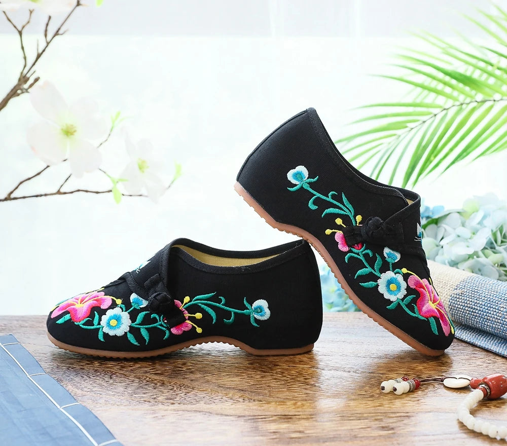 Woman shoes Veowalk Morning Glory Flower Embroidered Women's Canvas Ballet Flats Ladies Casual Comfort Denim Cotton Embroidery Shoes