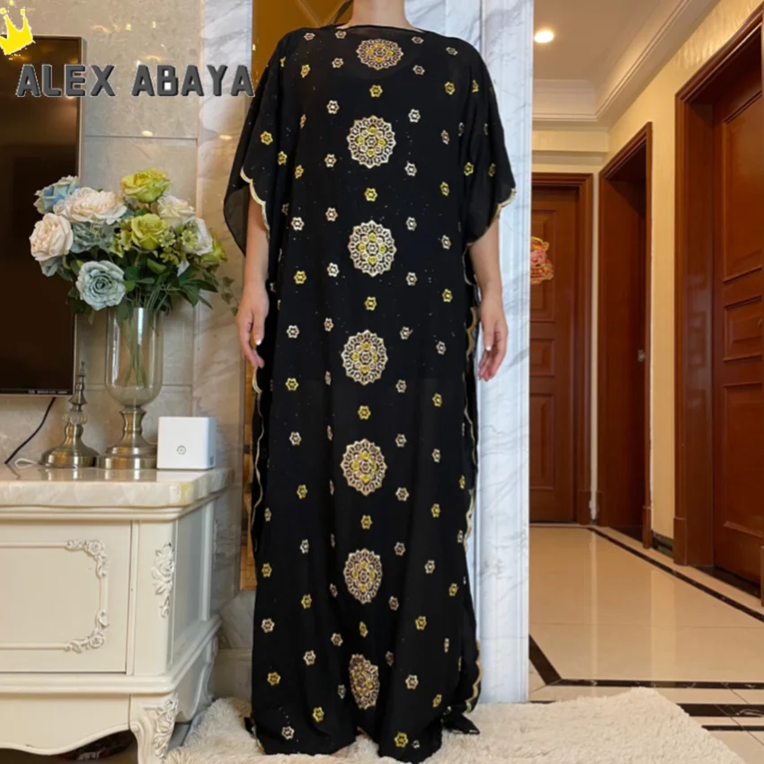 Muslim family   Free Shipping Muslim Abaya Dubai Turkey Muslim Hijab Dresses African Caftan  Party Elegant Islamic Embroidery Clothing AL034