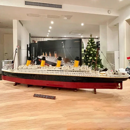 Toys 9090pcs Titanic Compatible 10294 Titanic Large Cruise Boat Ship Steamship Bricks Building Blocks Children Toys Gifts 99023