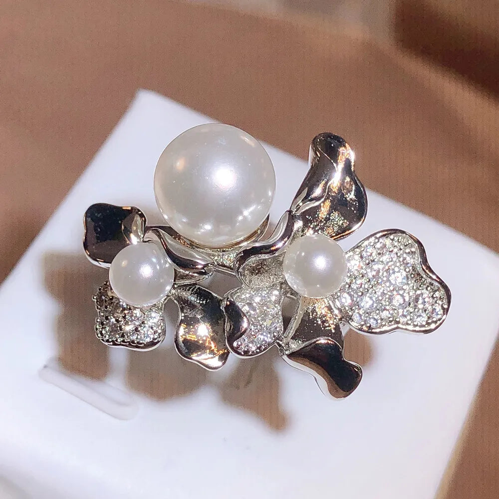 Jewellery   Exquisite Sparkly Flower Pearl Ring for Women Fashion Wedding Jewelry 925 Silver Color Party Jewelry Pearl Ring Engagement Ring