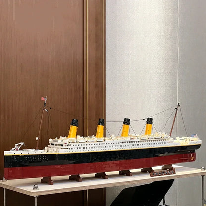 Toys 9090pcs Titanic Compatible 10294 Titanic Large Cruise Boat Ship Steamship Bricks Building Blocks Children Toys Gifts 99023