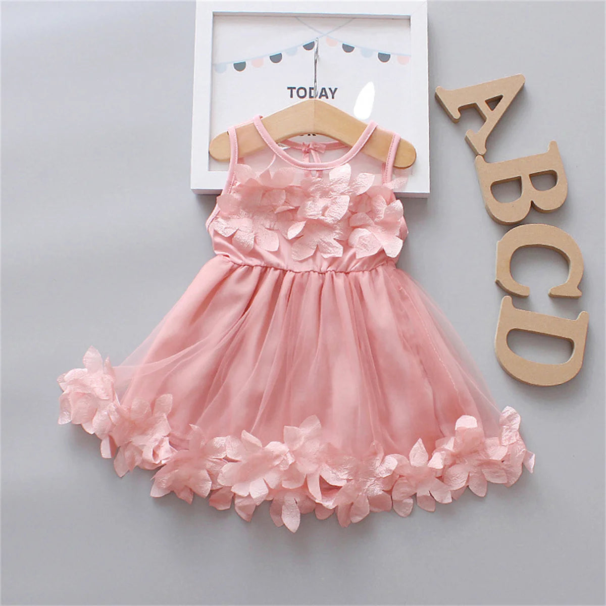 Girl clothing Baby Girls' Red Christmas Birthday Party Dress Preschool Children'S Hollow Out Sleeveless 3d Petal Mesh Summer Clothing