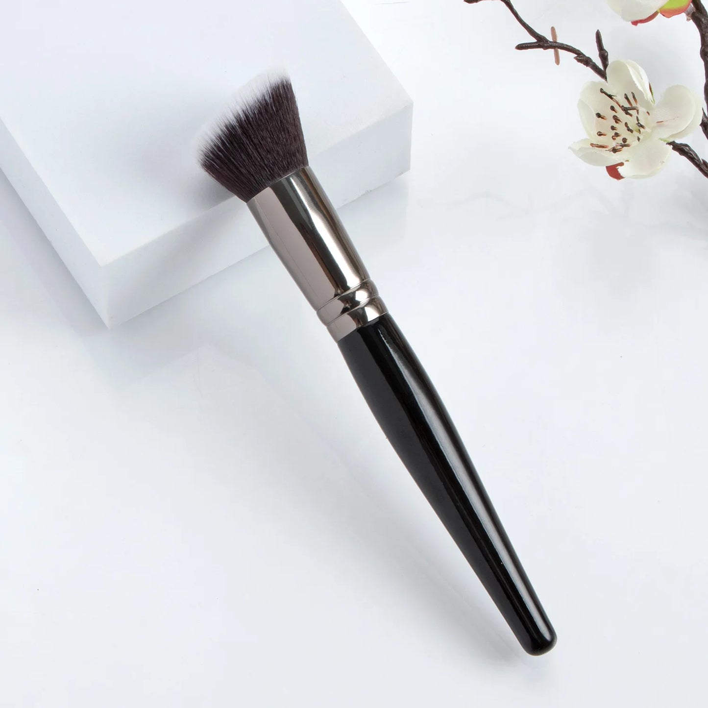 Makeup and face  Large Makeup Brushes High Quality Black Cosmetic Foundation Powder Blush