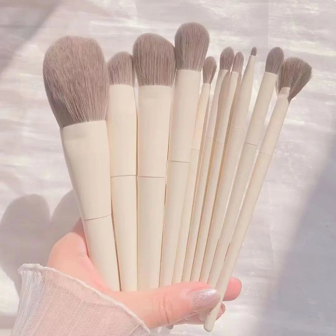 Makeup and face  Soft Fluffy Makeup Brushes Set Eye Shadow Foundation