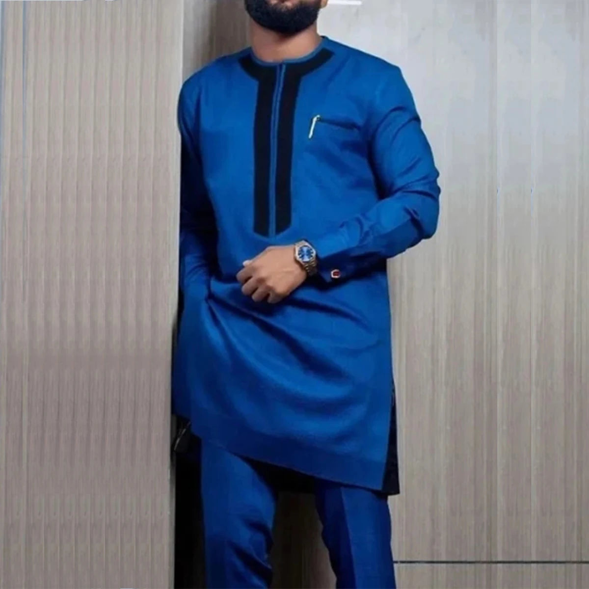 Muslim family   Luxury Men's wedding suit Nigerian Embroidery Agbada African Best Man dress Set Two-piece wedding top and trousers Ethnic style