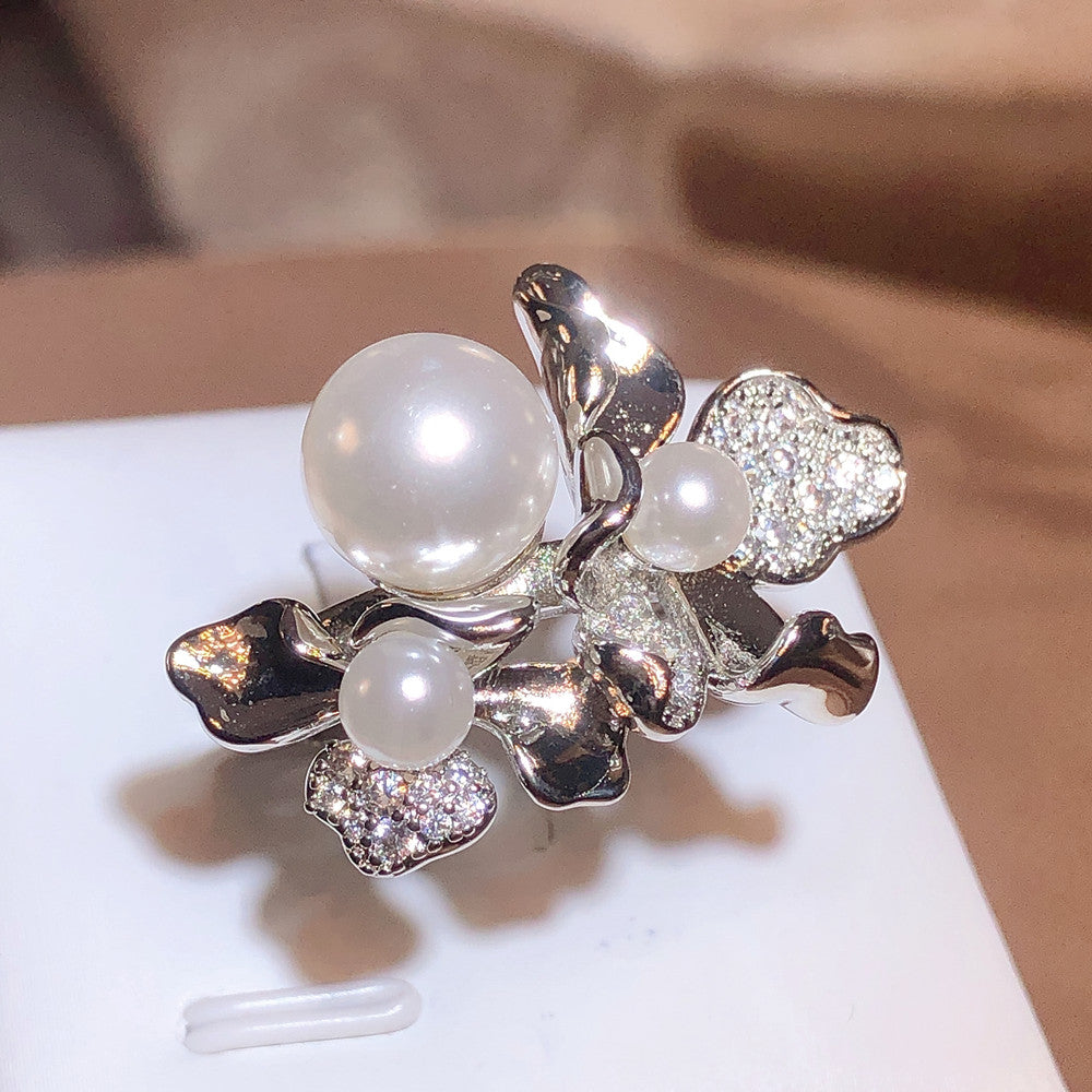 Jewellery   Exquisite Sparkly Flower Pearl Ring for Women Fashion Wedding Jewelry 925 Silver Color Party Jewelry Pearl Ring Engagement Ring