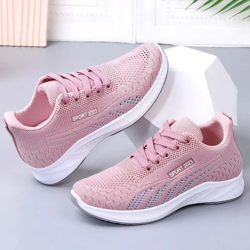 Woman shoes  Spring/Summer New Flat Bottom Mesh Sports Women's Casual Soft Sole Lightweight Running Shoe