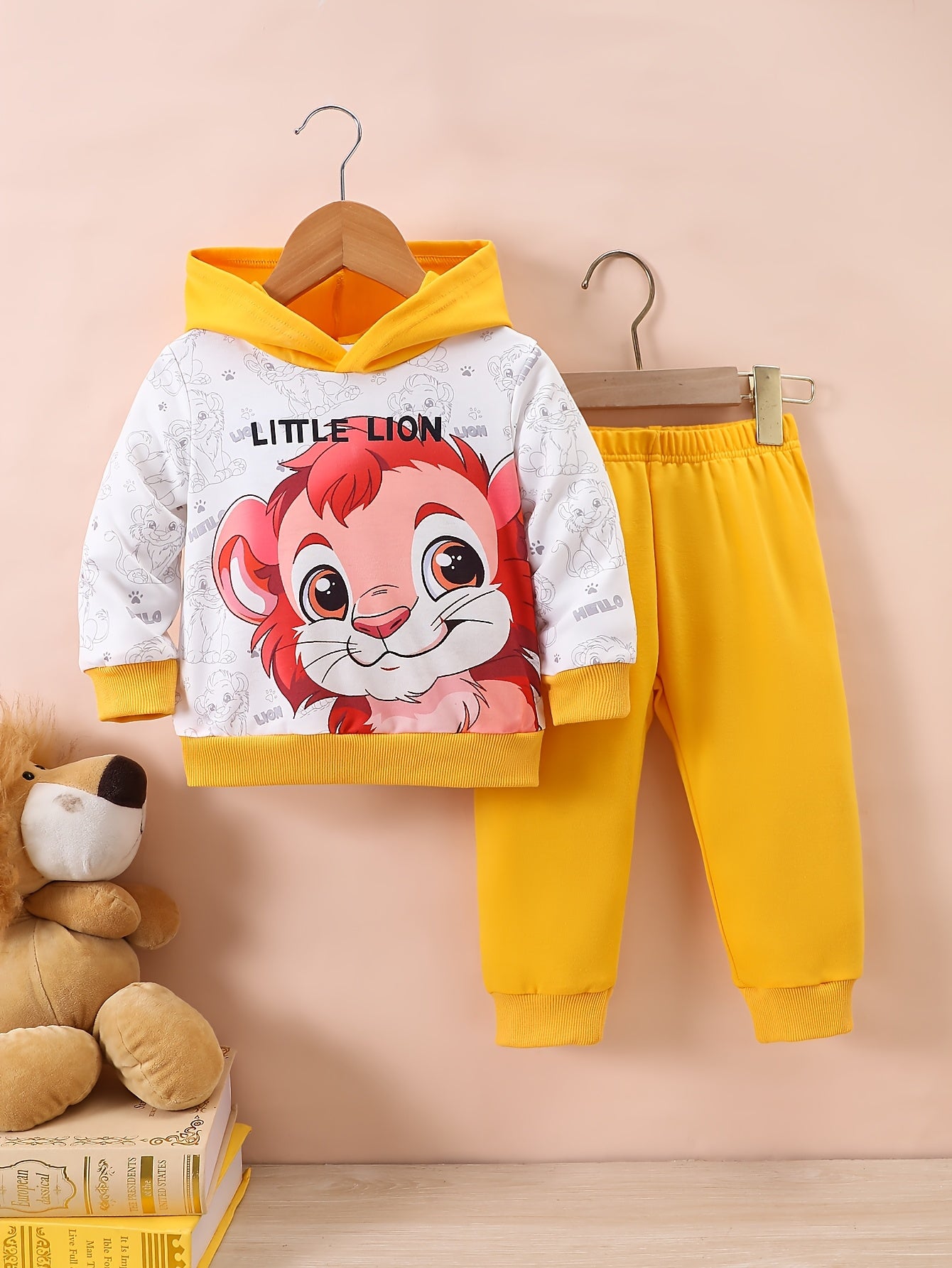 Boy clothing   Lion Print Hoodie & Pants Set for Boys